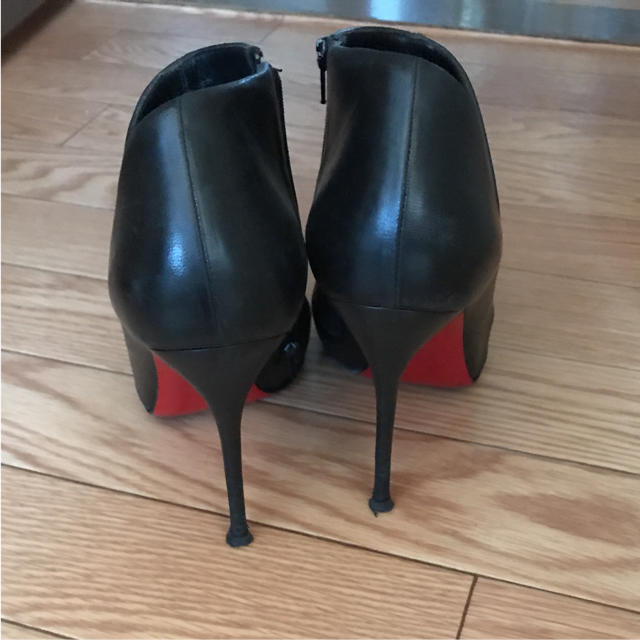 Christian Louboutin(クリスチャンルブタン)のクリスチャンルブタン ブーティ レディースの靴/シューズ(ブーティ)の商品写真