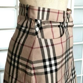 バーバリー(BURBERRY)のBURBERRYスカート(ひざ丈スカート)