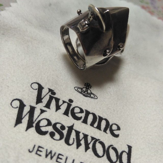 Vivienne Westwood(ヴィヴィアンウエストウッド)のザキ＠様専用　Vivienne Westwood　S　アーマーリング レディースのアクセサリー(リング(指輪))の商品写真