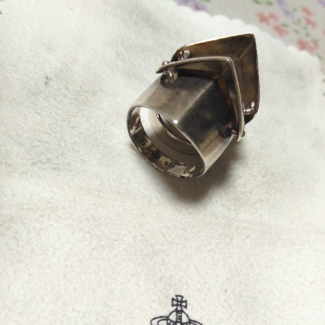 Vivienne Westwood(ヴィヴィアンウエストウッド)のザキ＠様専用　Vivienne Westwood　S　アーマーリング レディースのアクセサリー(リング(指輪))の商品写真