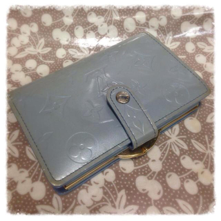ルイヴィトン(LOUIS VUITTON)のヴェルニ水色❤︎お財布(財布)