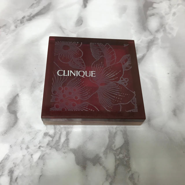 CLINIQUE(クリニーク)の【クリニーク】シマリング トーンパウダー コスメ/美容のベースメイク/化粧品(フェイスパウダー)の商品写真