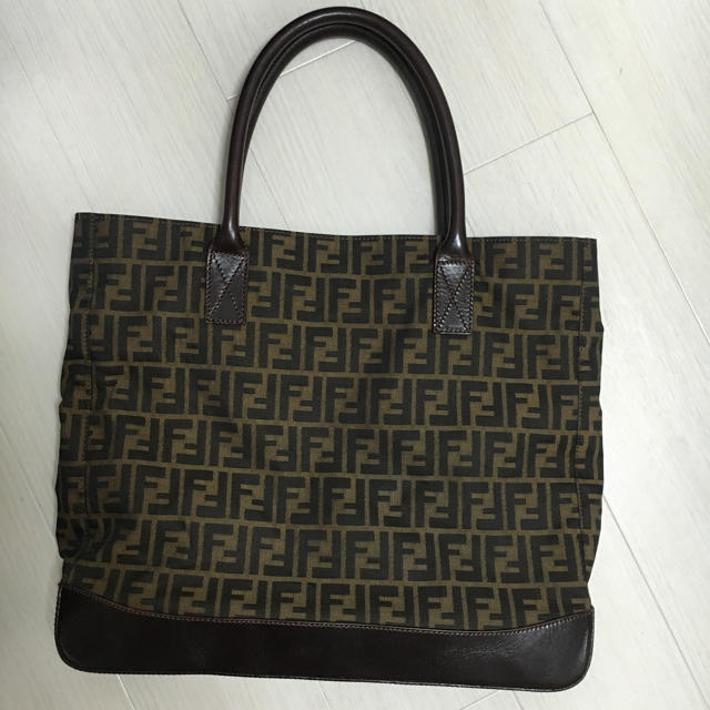 値下げ FENDI トートバッグ