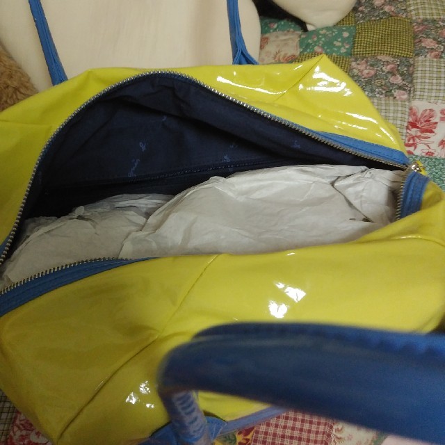 agnes b.(アニエスベー)のお値下げしました❗アニエスbの黄色と水色のバッグ(キャンディ) レディースのバッグ(トートバッグ)の商品写真