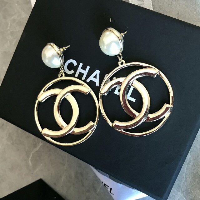 CHANEL シャネル ピアス