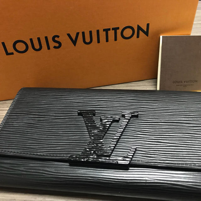 ファッショ LOUIS 携帯決済分 ルイヴィトン 長財布の通販 by ハーパー ...