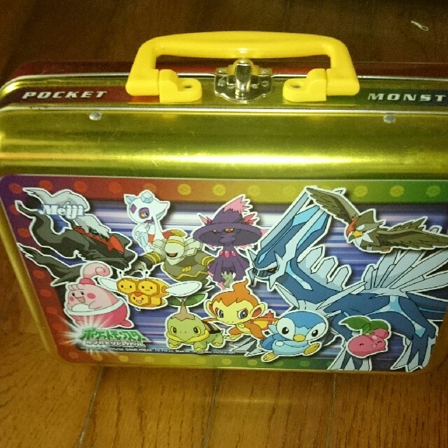 定期入れの ポケモン 缶ケース ポケモン缶バック