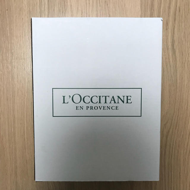 L'OCCITANE(ロクシタン)のロクシタン ノベルティ スタンドビューティーミラー レディースのファッション小物(ミラー)の商品写真