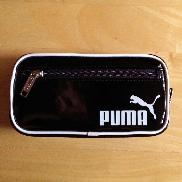 PUMA(プーマ)のPUMA ペンケース 筆箱 黒 インテリア/住まい/日用品の文房具(ペンケース/筆箱)の商品写真