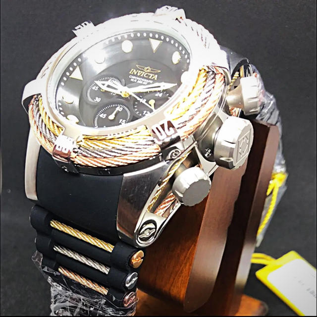 Invicta 正規品 Bolt Zeus Tri-Cable定価27万 Invicta 正規品 Bolt Zeus Tri-Cable定価27万