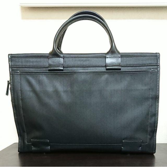 THE SUIT COMPANY(スーツカンパニー)のフロントポケット ビジネスバッグ メンズのバッグ(ビジネスバッグ)の商品写真