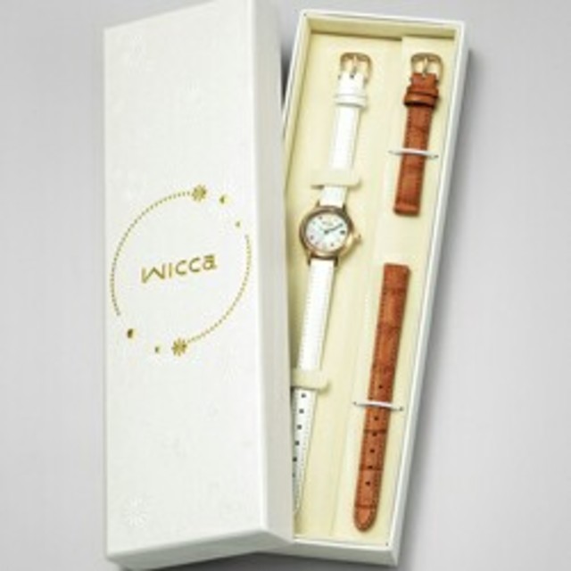 ファッション小物●世界で2500本限定 ウイッカ マーガレット腕時計 太陽光で充電