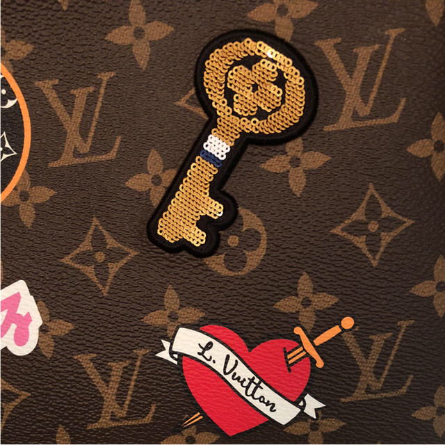 LOUIS VUITTON(ルイヴィトン)のルイ ヴィトン      クラッチバッグ   ポーチ   新品  超レア！ レディースのバッグ(クラッチバッグ)の商品写真