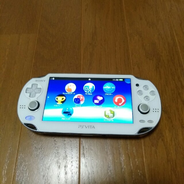 PSVita PCH-1100本体 32GBメモリーカード-