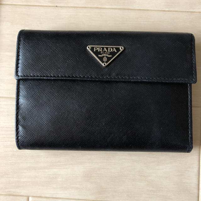 PRADA 財布