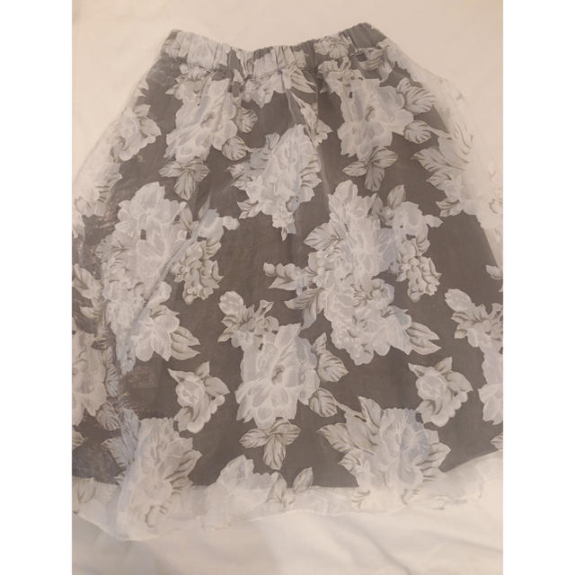 MIIA(ミーア)のmiia オーガンジーフラワースカート レディースのスカート(ひざ丈スカート)の商品写真
