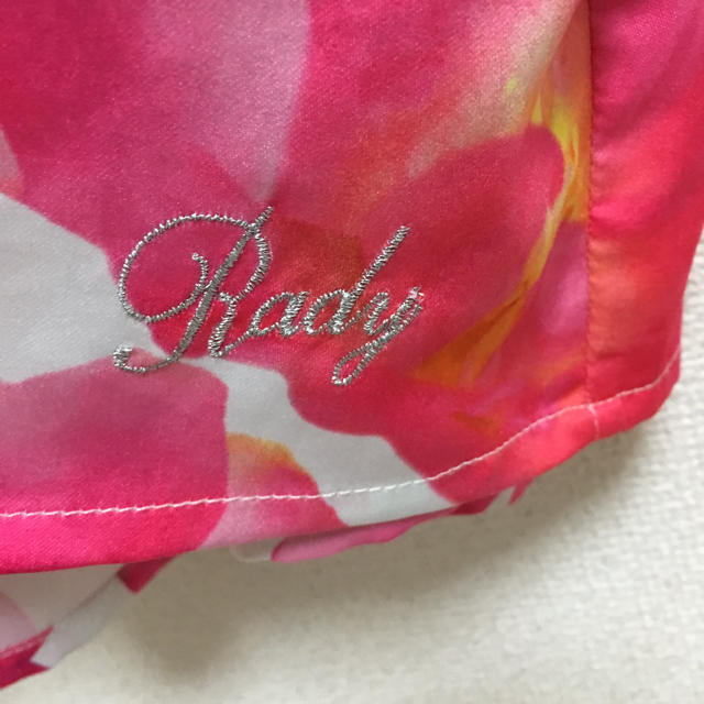 Rady(レディー)のRady バラの花びら カップ付きキャミソール レディースのトップス(キャミソール)の商品写真