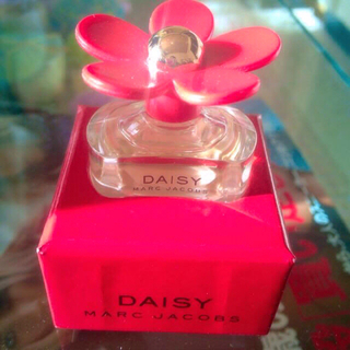 マークジェイコブス(MARC JACOBS)のMm様専用マークジェイコブス DAISY(香水(女性用))