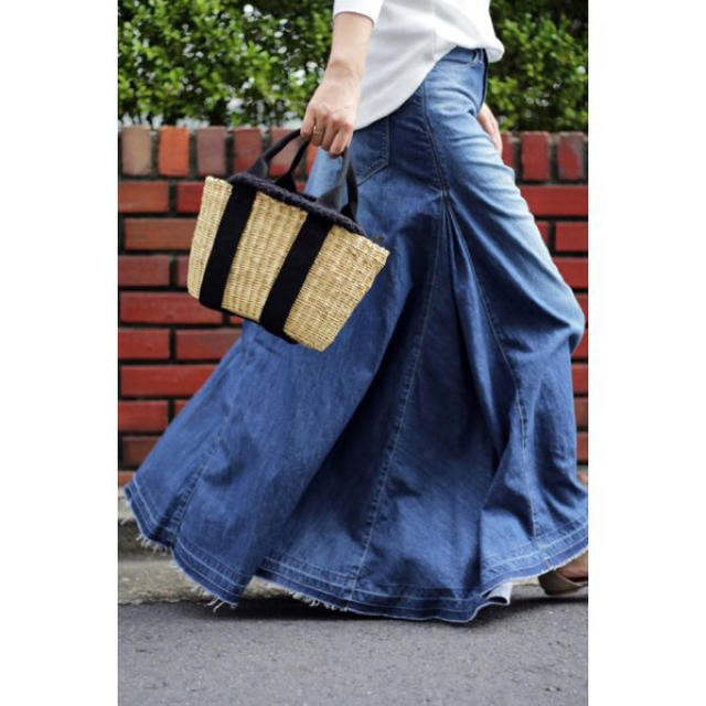 IENA(イエナ)のなおっぺ様専用 woadblue デニムマキシスカート 38 M スカイブルー レディースのスカート(ロングスカート)の商品写真
