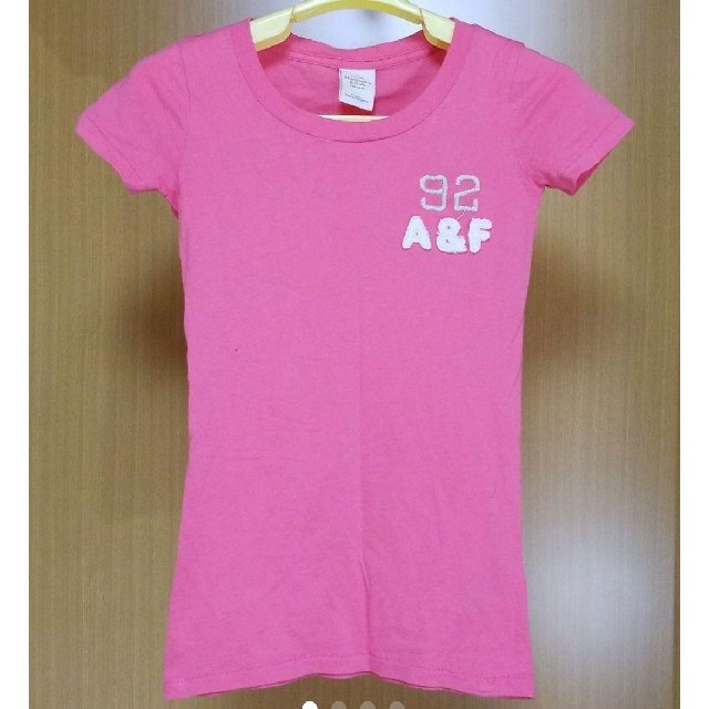Abercrombie&Fitch(アバクロンビーアンドフィッチ)のAbercrombie&Fitch　Tシャツ レディースのトップス(Tシャツ(半袖/袖なし))の商品写真