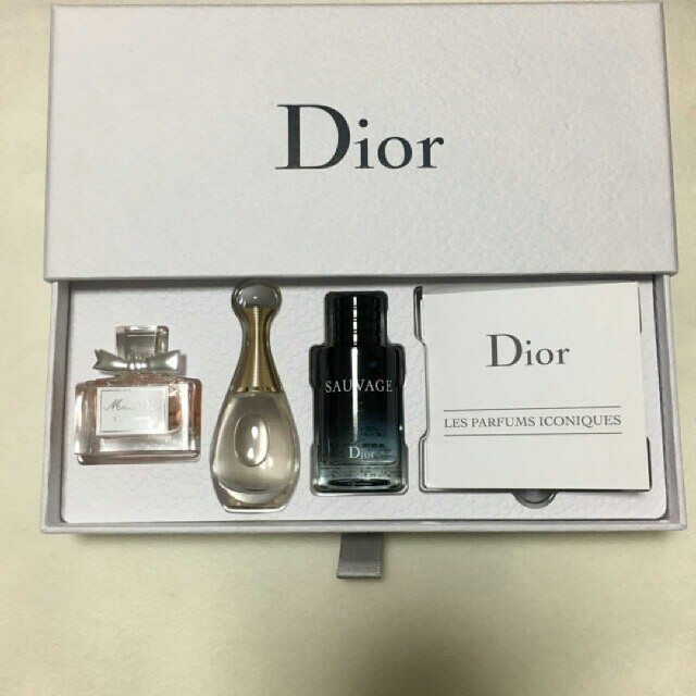 Dior(ディオール)の【新品】Dior フレグランス ディスカバリーセット コスメ/美容の香水(香水(女性用))の商品写真