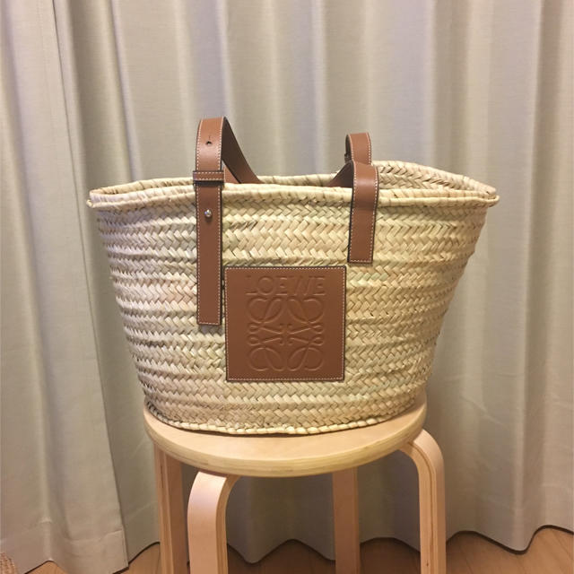 LOEWE(ロエベ)の【新品】完売 ロエベ  かごバック バスケット M レディースのバッグ(かごバッグ/ストローバッグ)の商品写真