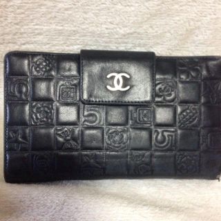 シャネル(CHANEL)のCHANEL★アイコン型押し財布(財布)