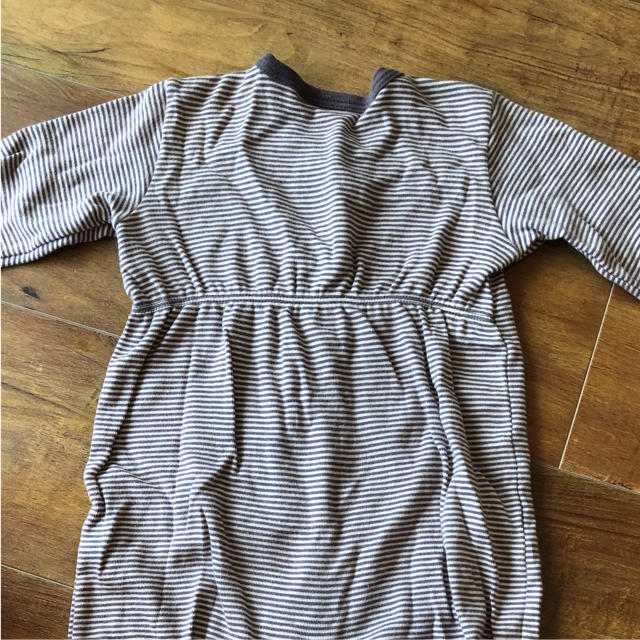 PETIT BATEAU(プチバトー)のプチバトー 足付き ロンパース 6m 67cm キッズ/ベビー/マタニティのベビー服(~85cm)(ロンパース)の商品写真