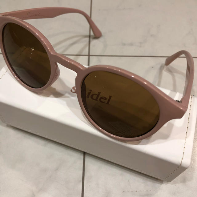 SNIDEL(スナイデル)のsnidel スナイデル サングラス ピンク レディースのファッション小物(サングラス/メガネ)の商品写真