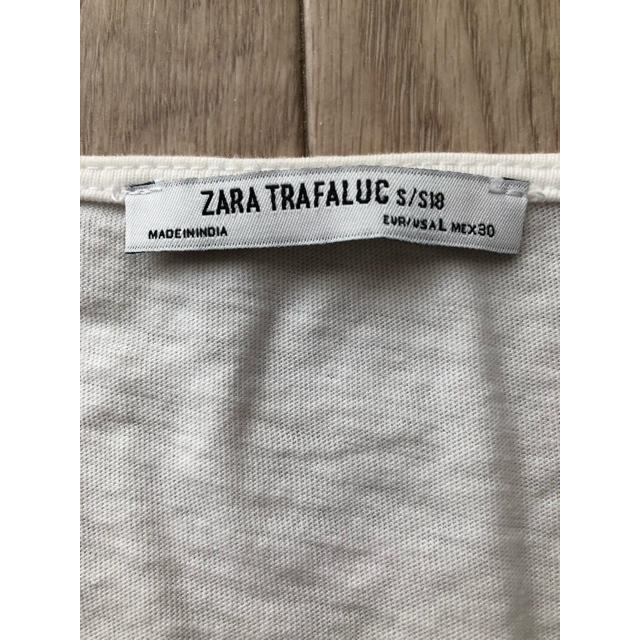 ZARA(ザラ)のZARA 刺繍 トップス レディースのトップス(シャツ/ブラウス(半袖/袖なし))の商品写真