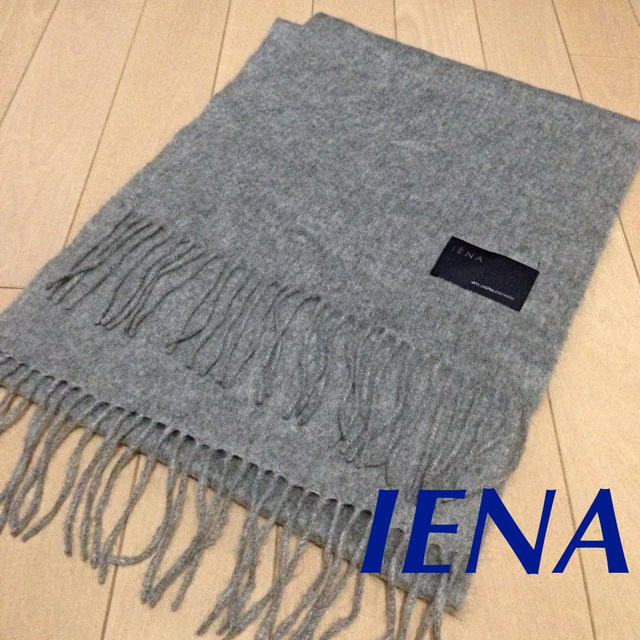 IENA(イエナ)のIENAグレーカシミアマフラー レディースのファッション小物(マフラー/ショール)の商品写真