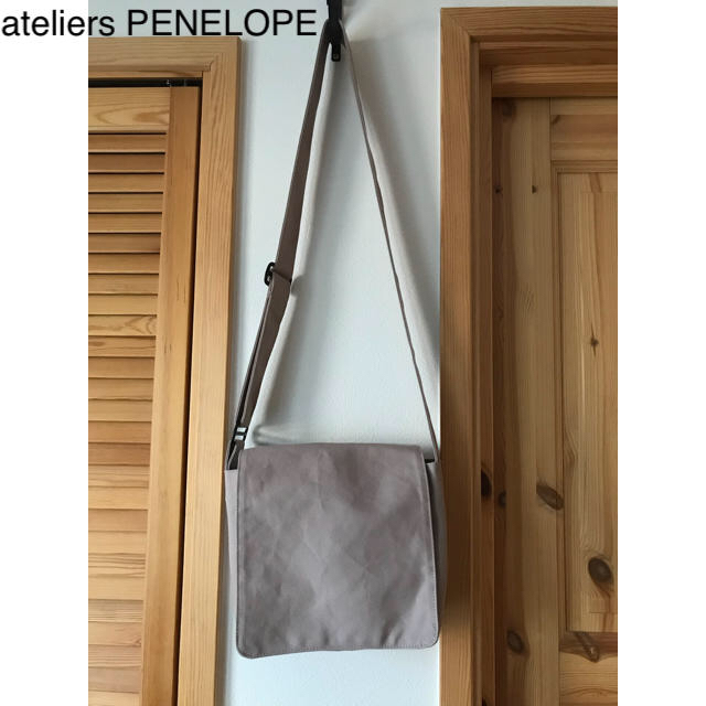 ateliers PENELOPE(アトリエペネロープ)のateliers PENELOPE  アトリエペネロープ  スタンディショルダー レディースのバッグ(ショルダーバッグ)の商品写真