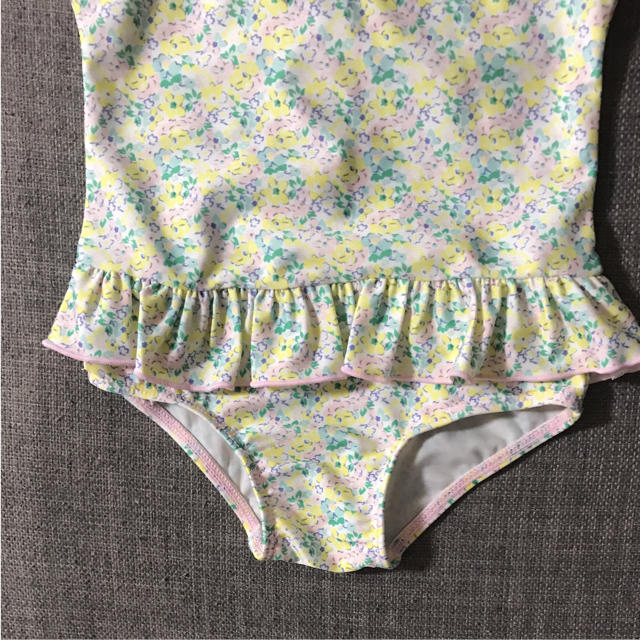 ❣️美品❣️小花柄 女の子水着 90㎝ キッズ/ベビー/マタニティのキッズ服女の子用(90cm~)(水着)の商品写真