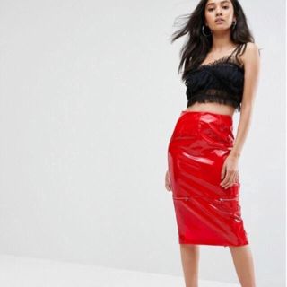 エイソス(asos)の限定値下げ☻Missguided＊asos❤️タグ付き エナメルスカート(ひざ丈スカート)