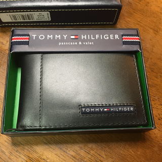 値下げ　トミーヒルフィガー財布 カードケース付き ブラック 新品未使用 送料込み(折り財布)