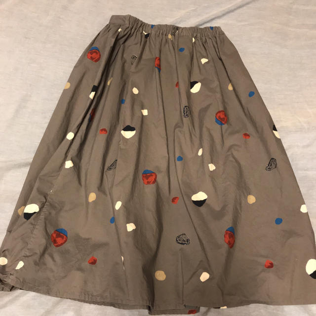 chambre de charme(シャンブルドゥシャーム)のシャンブルドゥシャーム 膝丈スカート レディースのスカート(ひざ丈スカート)の商品写真