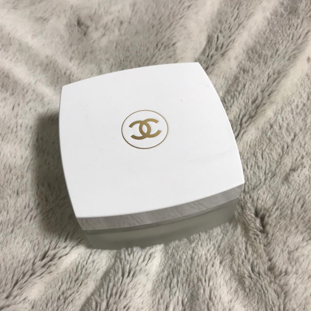 CHANEL(シャネル)の処分前値下げ  CHANELココ マドモアゼル フレッシュ ボディクリーム   コスメ/美容のボディケア(ボディクリーム)の商品写真