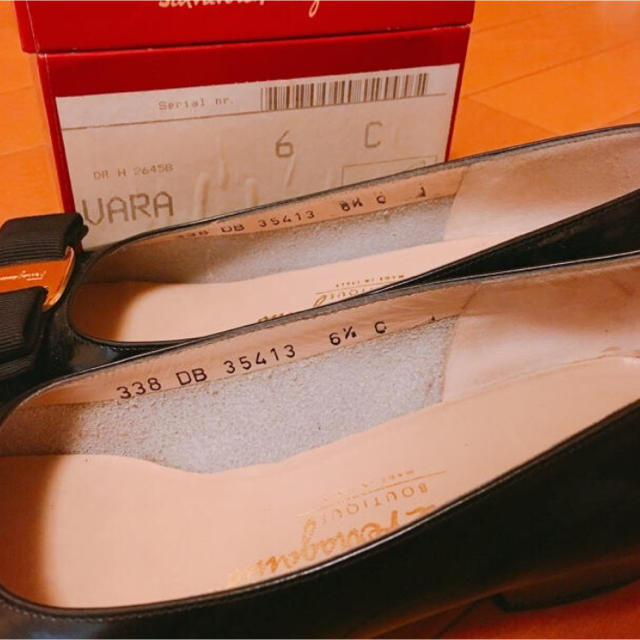 Salvatore Ferragamo(サルヴァトーレフェラガモ)のSalvatore Ferragamo 23.5 良品 箱付 レディースの靴/シューズ(ハイヒール/パンプス)の商品写真