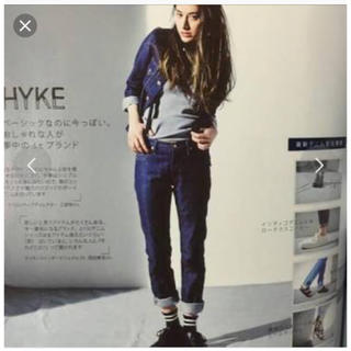 ハイク(HYKE)のHYKE(ハイク) TIGHT SLIM DENIMタイトスリムデニム26超美品(デニム/ジーンズ)