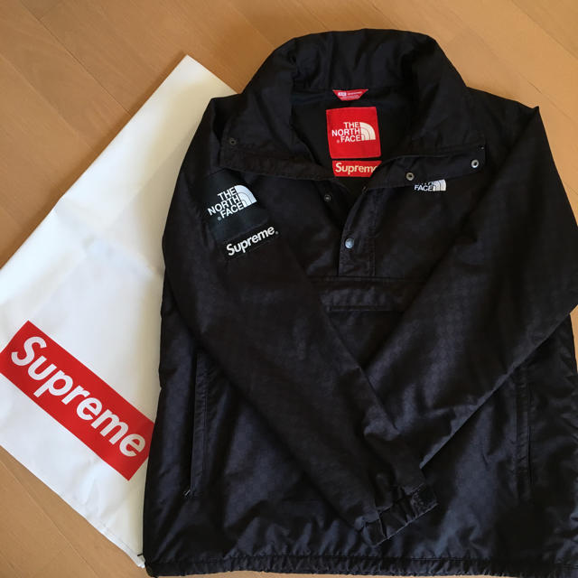 Supreme(シュプリーム)の[本日最終] Supreme north 11ss シュプリーム nike メンズのジャケット/アウター(マウンテンパーカー)の商品写真