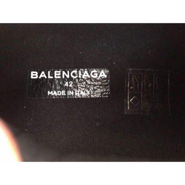 【期間限定値下げ】Balenciaga triples トリプルs