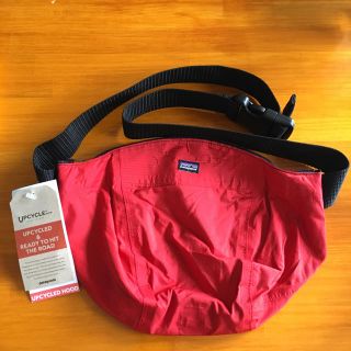 パタゴニア(patagonia)の専用です！パタゴニア★UPCYCLE IT NOW★ショルダー★サコッシュ(ボディーバッグ)