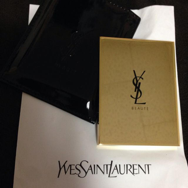 Saint Laurent(サンローラン)のイヴサンローラン♡ミラー♡鏡 その他のその他(その他)の商品写真