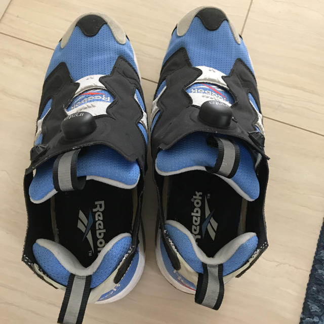 Reebok(リーボック)のポンプフューリー  blue/black  水色  リーボック 復刻版 メンズの靴/シューズ(スニーカー)の商品写真