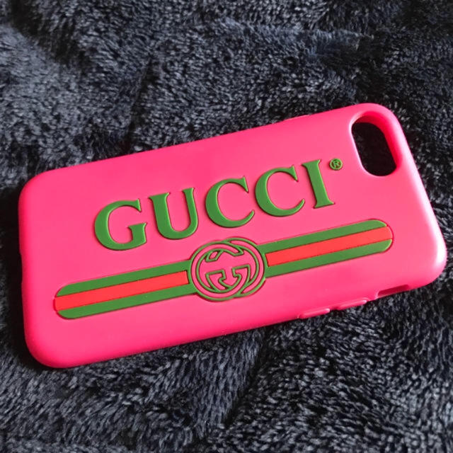 Gucci - GUCCI iPhoneケースの通販 by 。。。｜グッチならラクマ