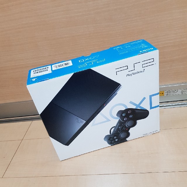 PlayStation2(プレイステーション2)の新品　PS2 本体　90000番台　ブラック　ソニー　プレステ2 エンタメ/ホビーのゲームソフト/ゲーム機本体(家庭用ゲーム機本体)の商品写真