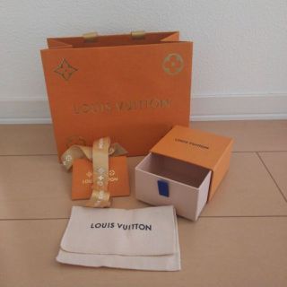 ルイヴィトン(LOUIS VUITTON)のルイヴィトン　ギフトボックス(ショップ袋)