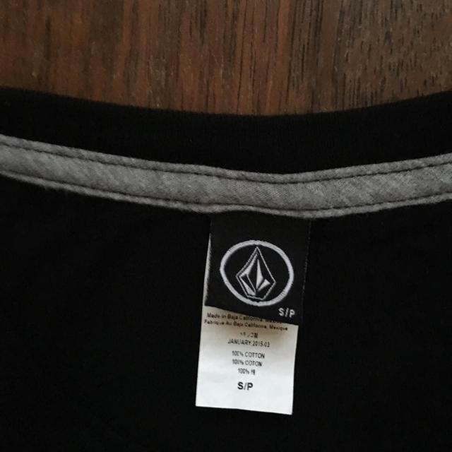 volcom(ボルコム)のvolcom ボルコム tシャツ sサイズ メンズのトップス(Tシャツ/カットソー(半袖/袖なし))の商品写真