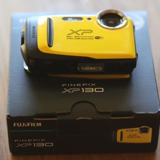 フジフイルム(富士フイルム)のFinePix XP130  イエロー  ほぼ新品 メーカー保証あり(コンパクトデジタルカメラ)