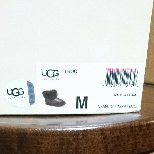 UGG(アグ)のUGGアグ  ベビーブーツ  I BOO キッズ/ベビー/マタニティのベビー靴/シューズ(~14cm)(ブーツ)の商品写真